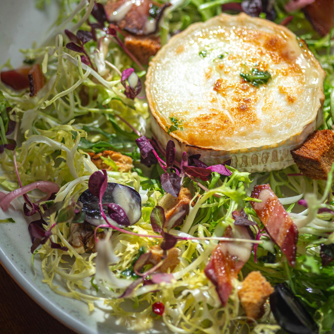 Grilled Goats Cheese Salad